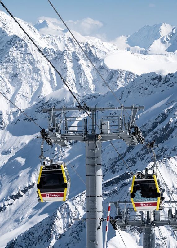 Ослепительные хребты Кавказских гор... Dazzling ridges of the Caucasus Mountains… фото превью