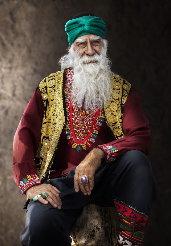 #portrait #beard #turban #face #people  The King фото превью