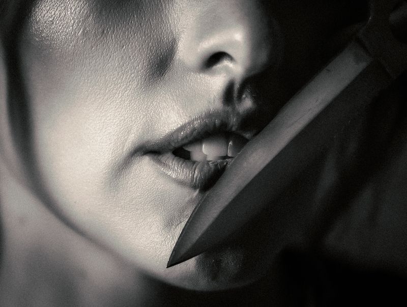 cold lips фото превью