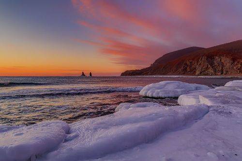 Вот-вот взойдет солнце..