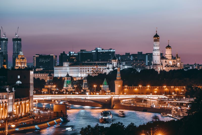 Летний закат над Кремлём фото превью