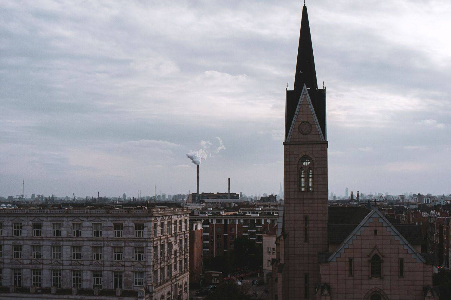 city, metropolis, huge, clouds, pipe, vapor, smoke, buildings, church, street, Druz Denys