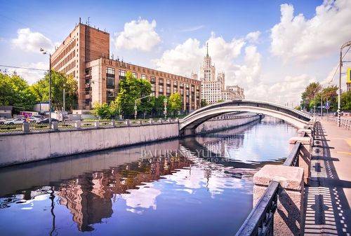 Яуза, Тессинский мост и высотка на Котельнической
