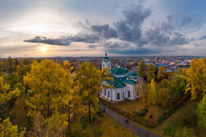 иркутск, осень Входо-Иерусалимский храм фото превью