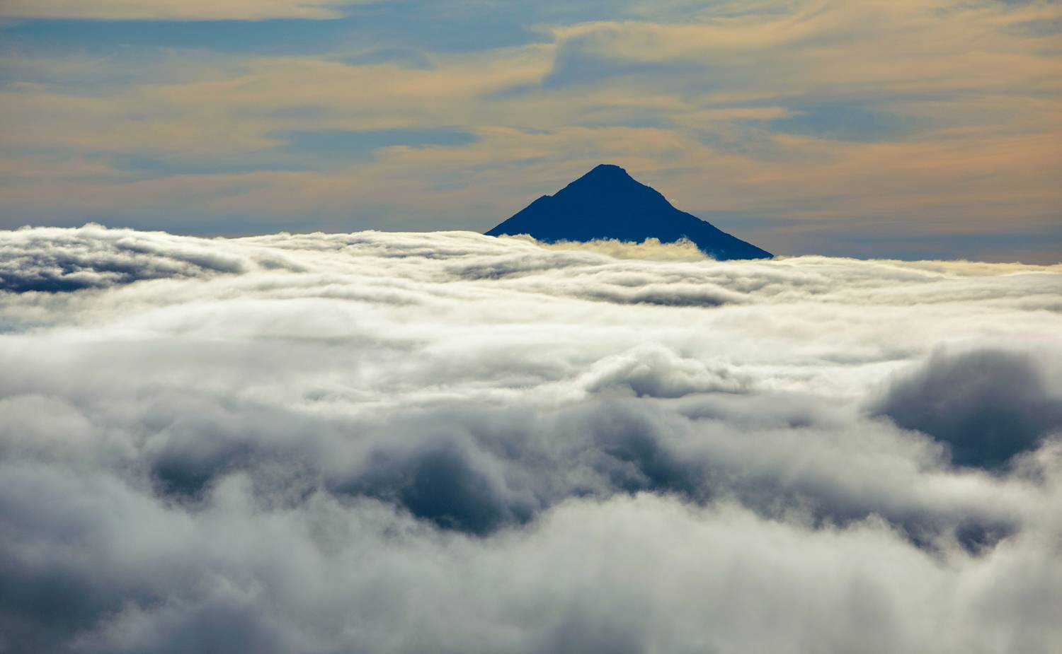 Камчатка, Мутновский, вечер, облака, Опала, вулкан, закат, volcano, Kamchtka, Opala, clouds, Alexey Romanov