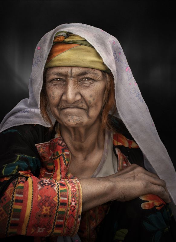 #portrait #people #Gypsy #turban #face #human Old Gypsy фото превью