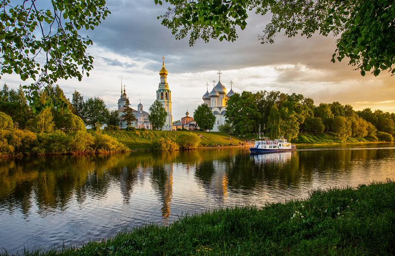 вологда, река, соборная горка, собор, церковь,закат Золотой вечер в Вологде фото превью