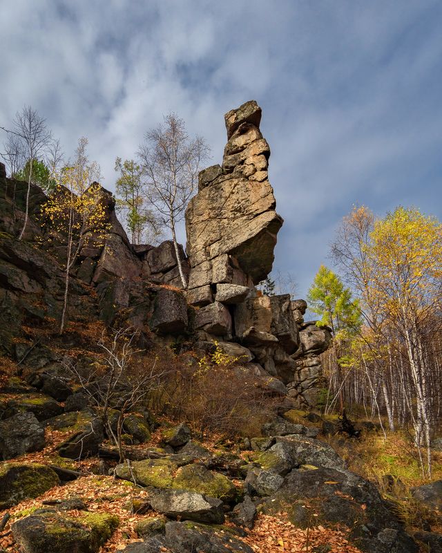 осень, олхинское плато Олхинское плато, скальник Тролли фото превью