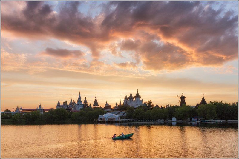 Москва, Московская обл, Россия Про лодку и закат фото превью