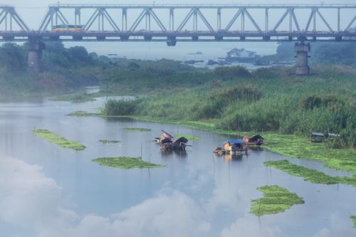 Hong river