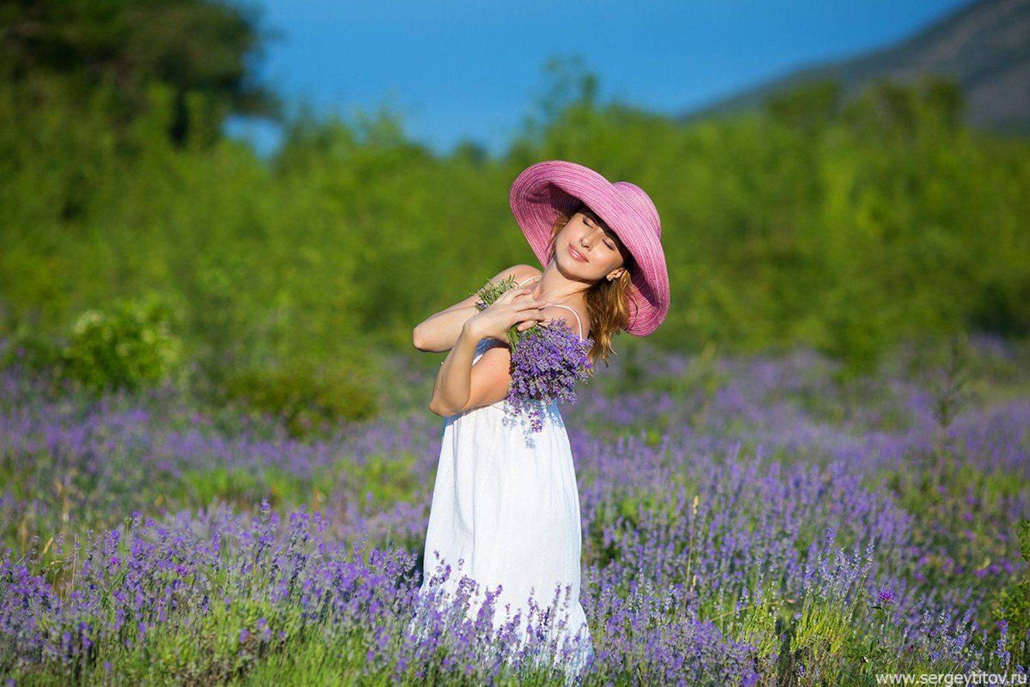 Букет, Гламур, Девушка, Крым, Лаванда, Лето, Модель, Поле, Цветы, Шляпа, Ялта, Serge Titov