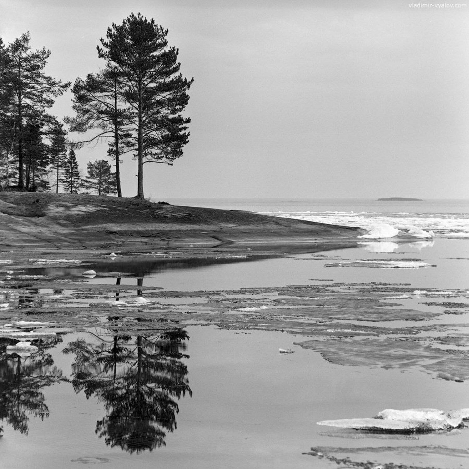 120, 6x6, bw, bronica, film, ice, island, karelia, lake, mediumformat, russia, spring, square, travel, water, карелия, озеро, онега, пленка, весна, чб, лед, остров, Владимир Вялов