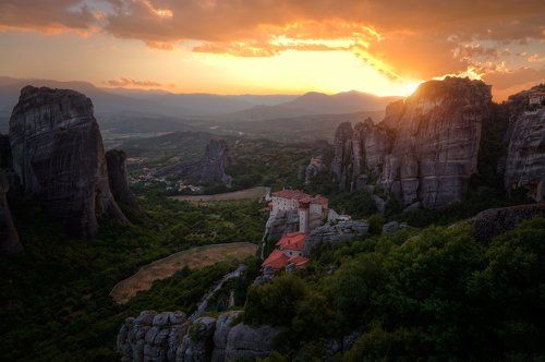 закат в Метеора
