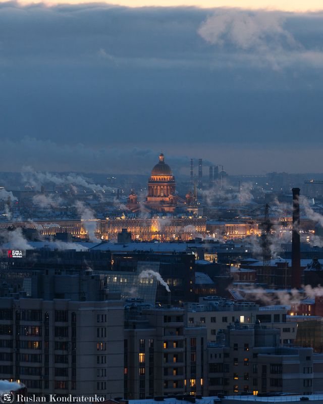Исаакиевский собор и городская перспектива фото превью