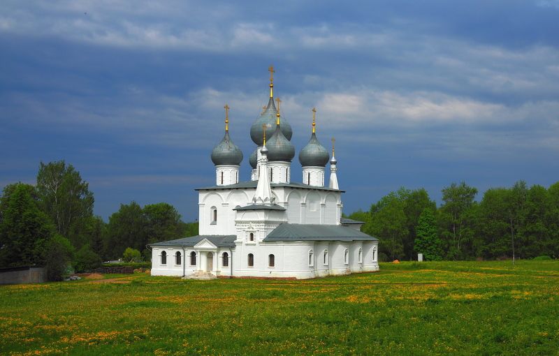 тутаев Крестовоздвиженский собор фото превью