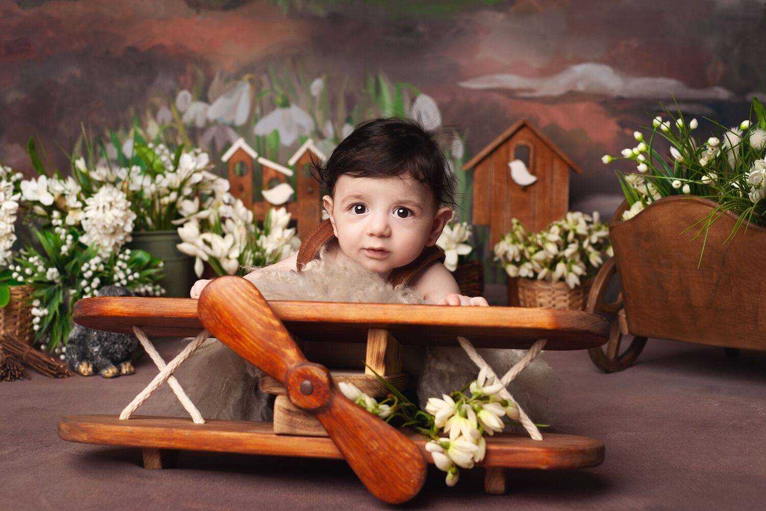 familyphoto, love, baby, family,  babyphoto, children, childrenphoto, childrenphotography, малыш, лётчик, мальчик, весна, пилот, детский портрет, детское фото, детская фотосессия, детская съёмка, подснежники, Ману Фалько