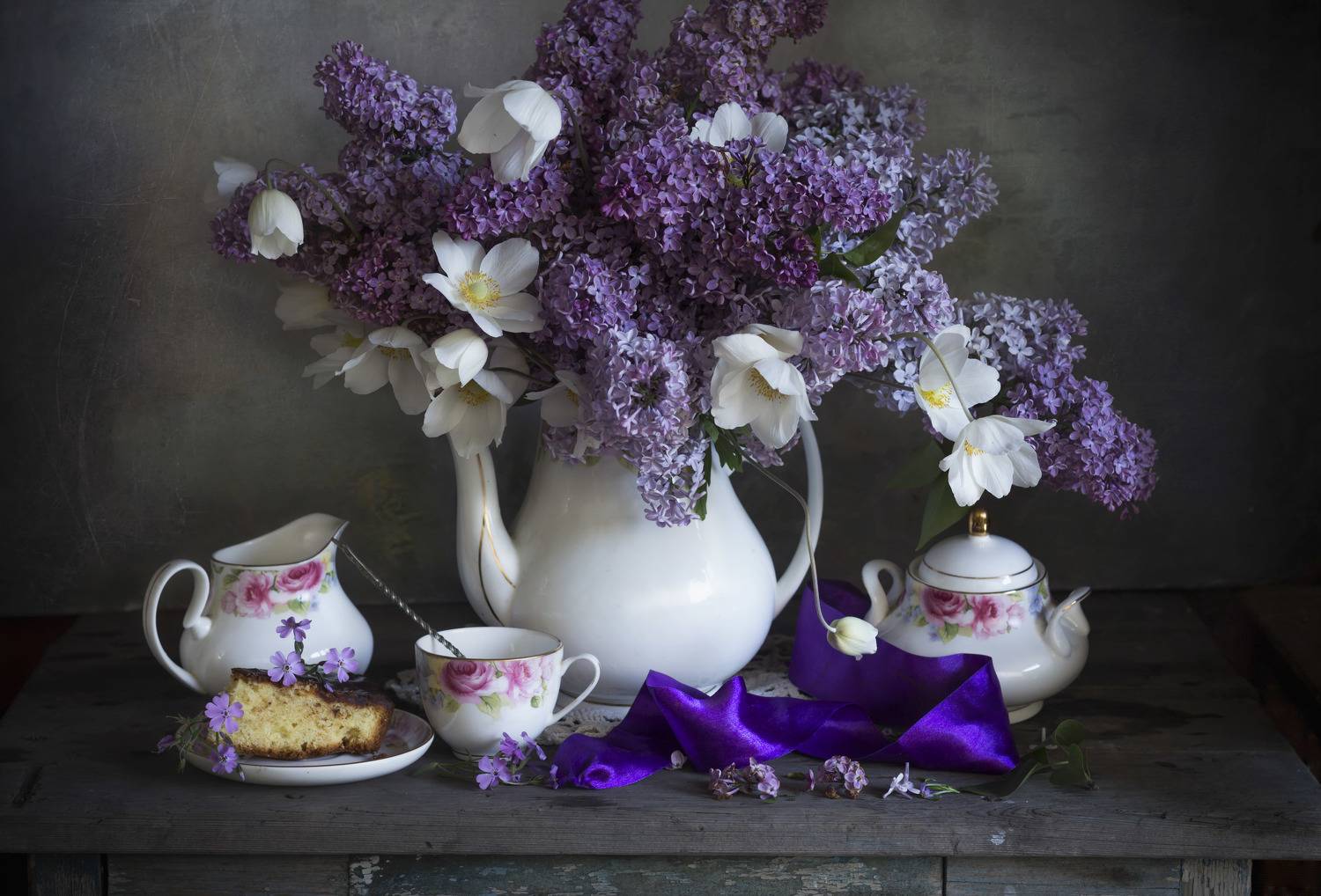 сирень, весна, натюрморт, атласная лента, пирог, чай, Зимина Лионелла