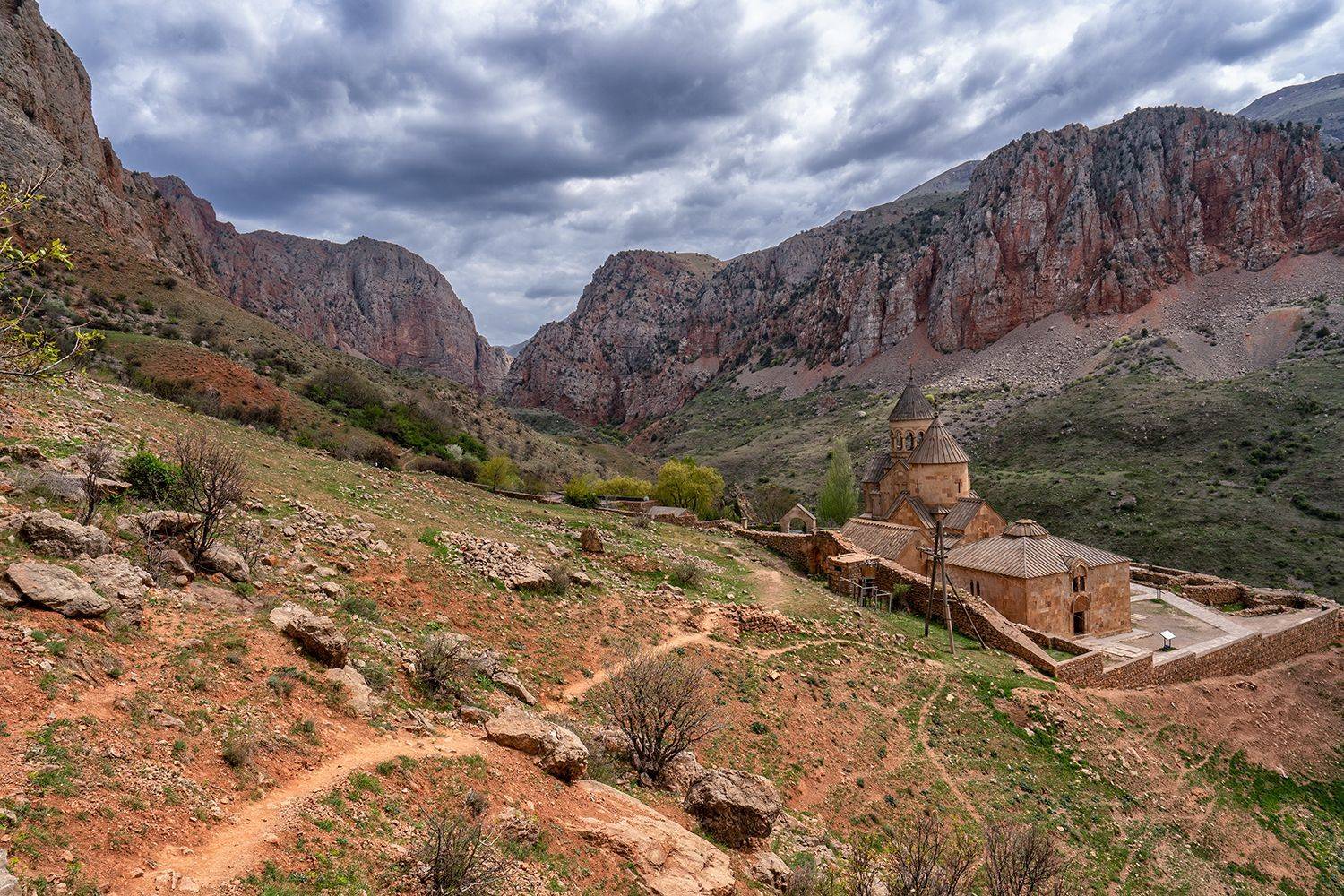 Нораванк, Армения,монастырь,архитектура, горы, Лариса Дука