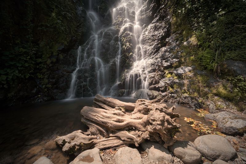 Mirveti Waterfall In Sunny Day фото превью