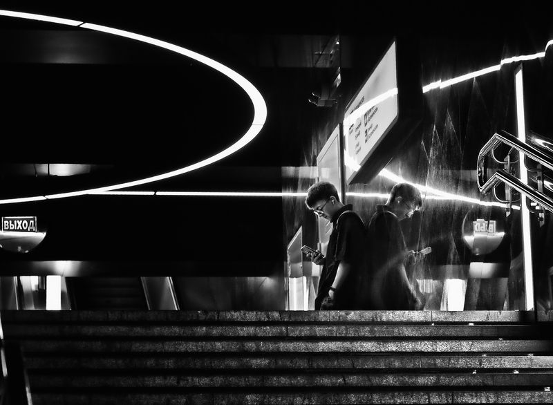 чб фото, метро, стрит фото, пассажиры В Метро фото превью