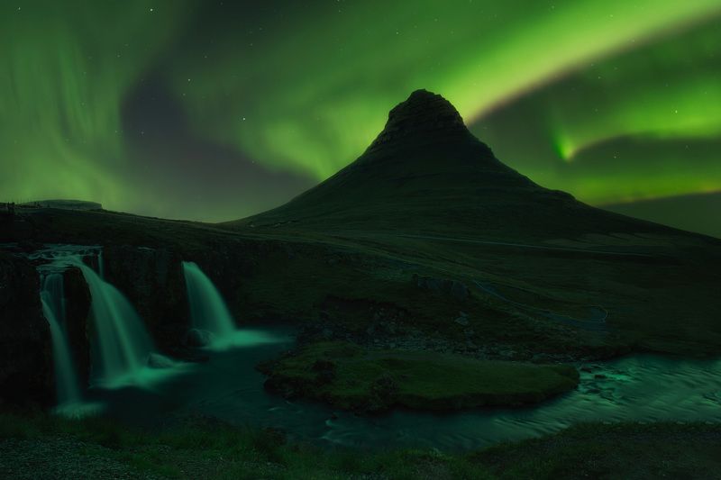 AuroraBorealis KirkjufellAurora фото превью