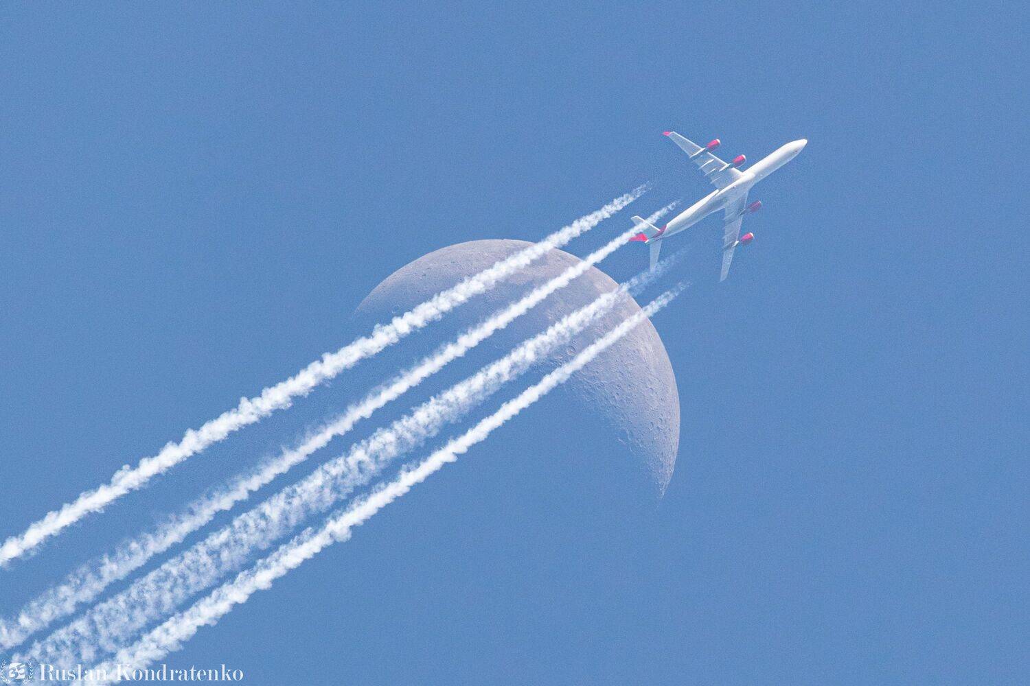 самолет, луна, Кондратенко Руслан