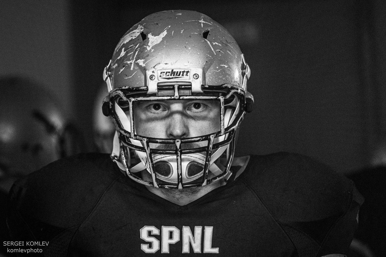 спорт, футбол, американский футбол, портрет, чб, мужской портрет, Komlev Sergei
