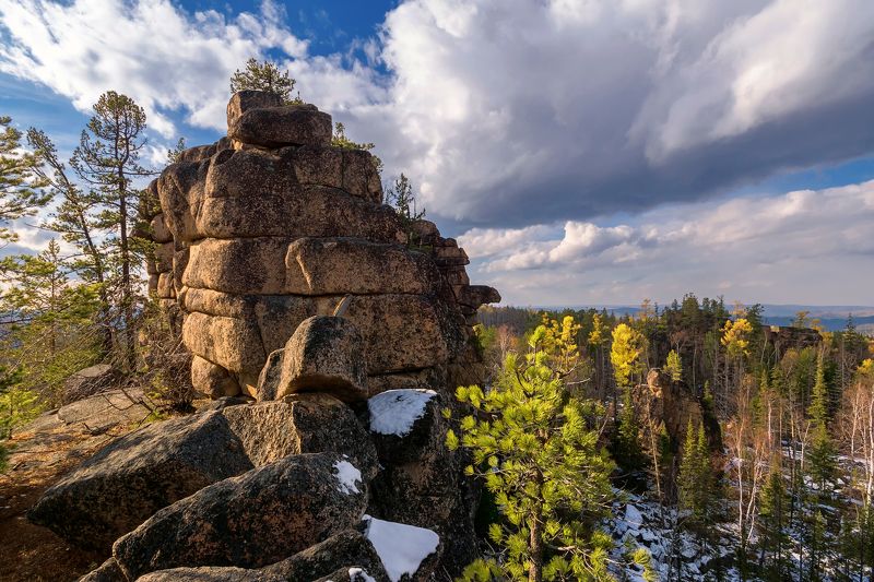 олхинское плато, осень Скальник Старуха Изергиль фото превью