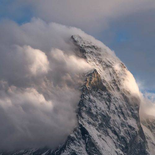 Его Величество, Тоблерон