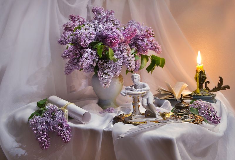 still life, натюрморт, цветы, фото натюрморт, весна, июнь, сирень, фарфор,  др а.с.пушкина, свечи, томик стихов, перо, чернильница, портрет пушкина. ВИВАТ! ПОЭТ ВСЕЯ РУСИ! фото превью