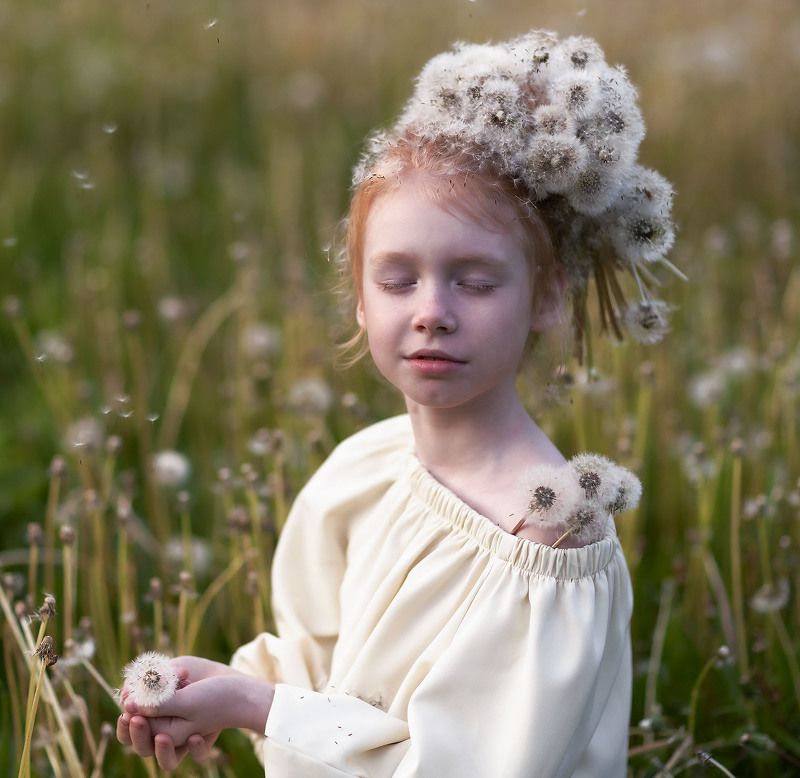 девочка, одуванчики,образ, поляна, лето, красота,girlie,flowers, summer, nature Нимфа фото превью