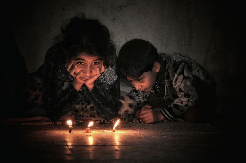 Yes, the years of life go by, candle after candle. The moment that passes in life never comes back. Cultivate goodness, be human фото превью
