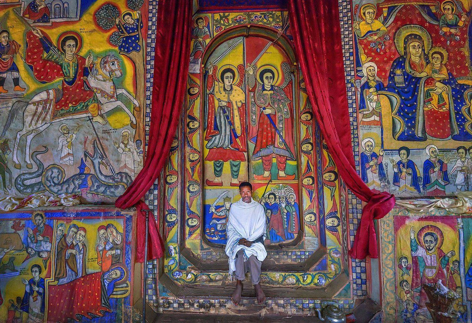 эфиопия, африка, христианство, священник, церковь, монастырь, озеро тана, фрески, Бирюков Юрий