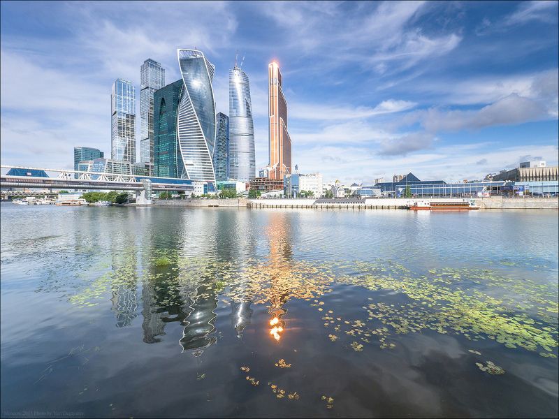 Москва, Небоскрёбы, Облака, Река, Россия, Сити Россия. Москва. Москва-Сити. фото превью