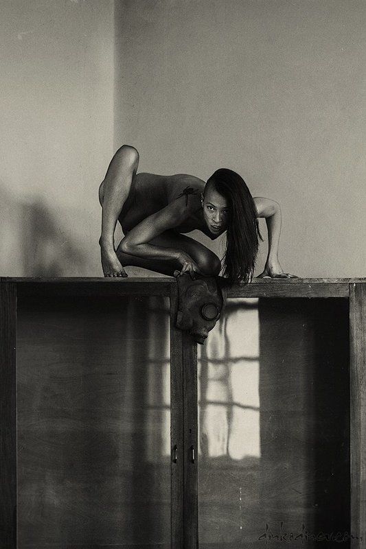 gothic, jump, nude, portrait, spider, woman *** фото превью