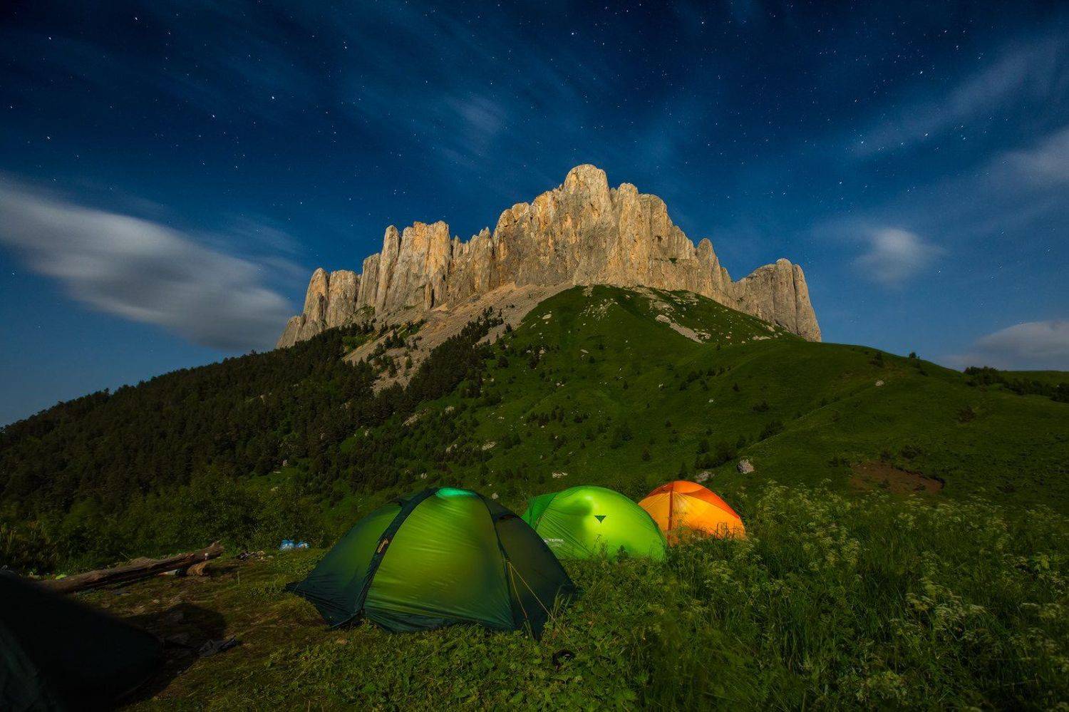 Адыгея, Россия, Кавказ, горы, звезды, Большой Тхач, ночь, полнолуние, Дмитрий Монастырский
