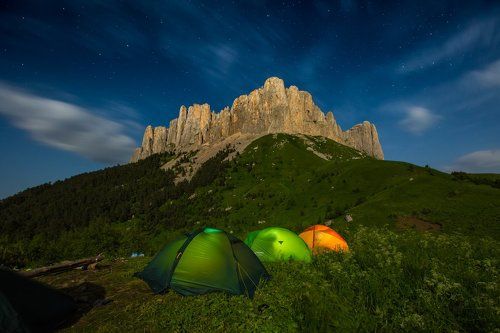 Большой Тхач в полнолуние