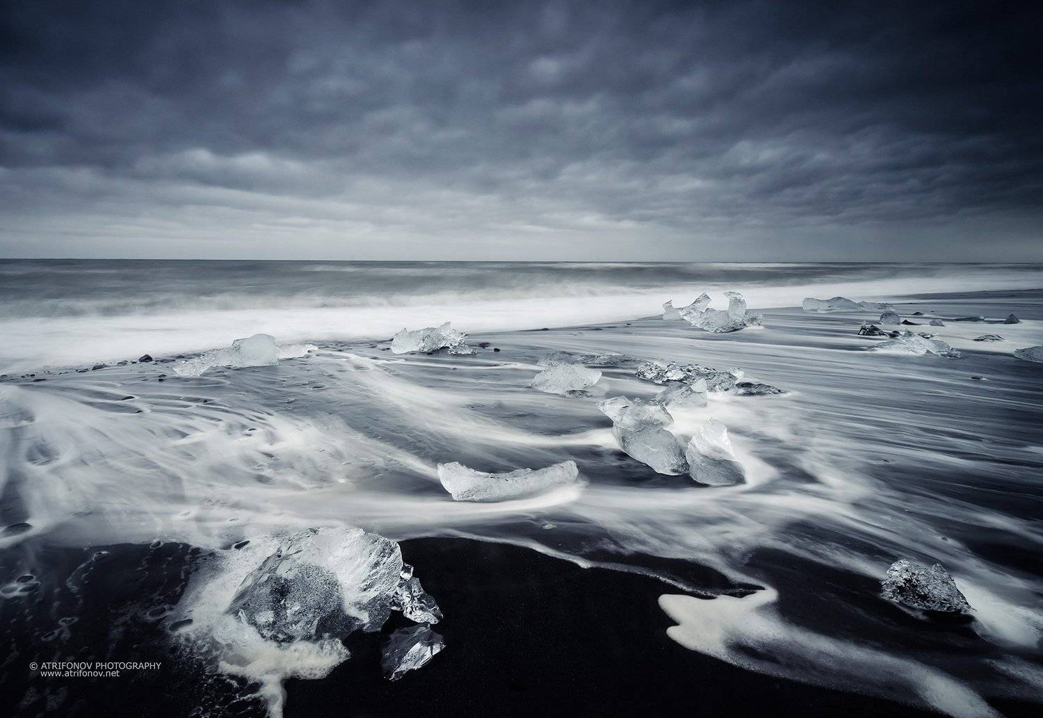 icebergs, lagoon, glacier, Iceland, Jokulsarlon, beach, black beach, sky, ocean, waves, Andrey Trifonov