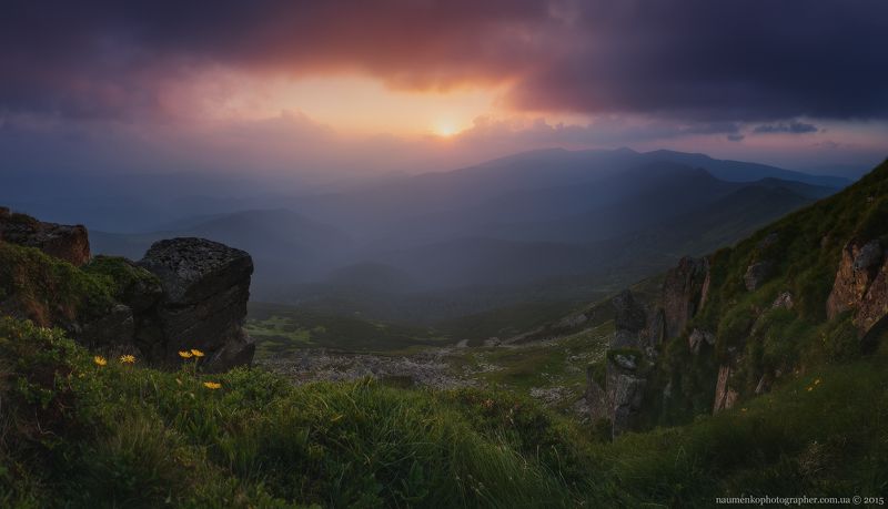 Гора Поп Иван. Садилось солнце за горы. фото превью