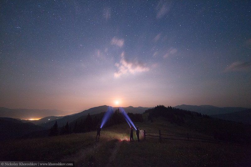 Горы, Карпаты, Ночной пейзаж, Пейзаж, Украина Подсвечивая луну фото превью