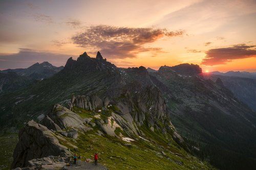 В ожидании восхода на перевале Тайгиш.Ергаки