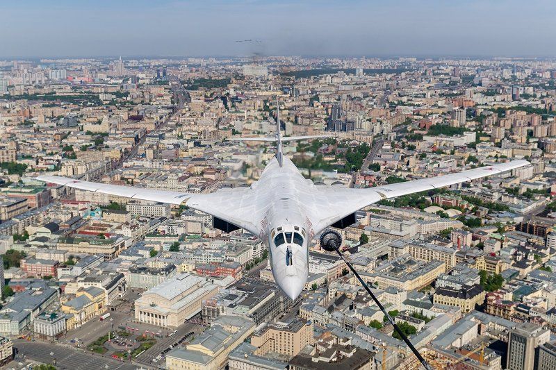 2014, Air2Air, Москва, Парад, Победа, Ту-160 Белый Лебедь. фото превью