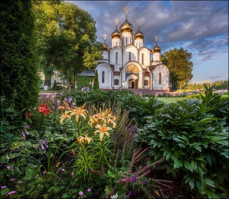 Россия, Переславль-Залесский, церковь, храм, монастырь, закат,  Свято-Никольский женский монастырь в Переславль-Залесском  фото превью