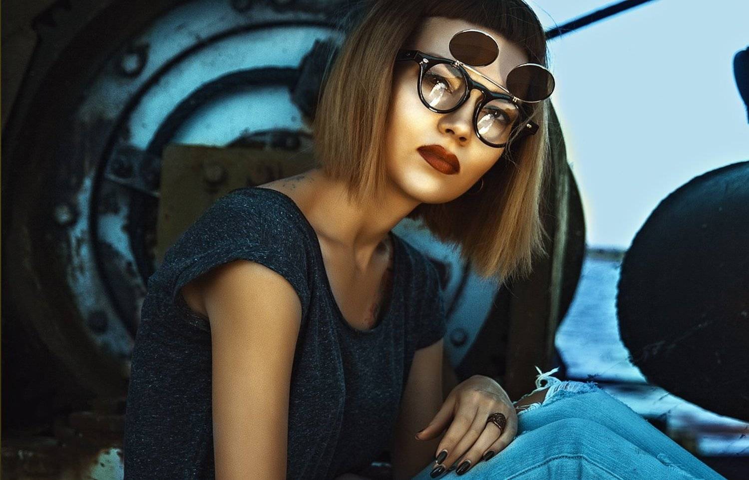 солнце, обработка, отрисовка, фото, портрет, солнечные очки, грандж, цветное фото, цвет, жесткий свет, отражатель, Маховицкая Кристина