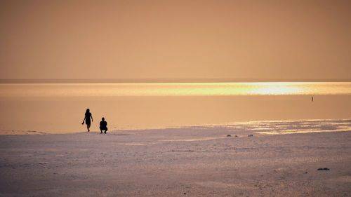 ... и пусть весь мир подождёт