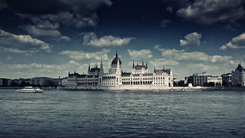 Hungarian Parliament фото превью