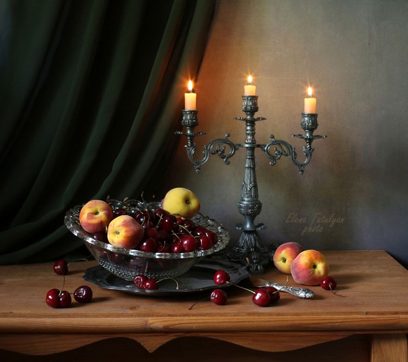 черешня, персики С черешней и персиками фото превью