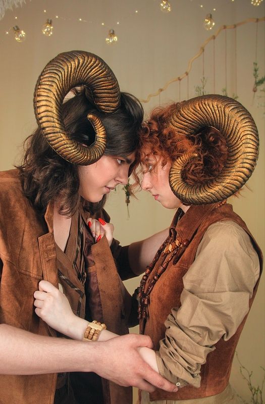 Рога, пара, фэшн Знак зодиака Овен фото превью