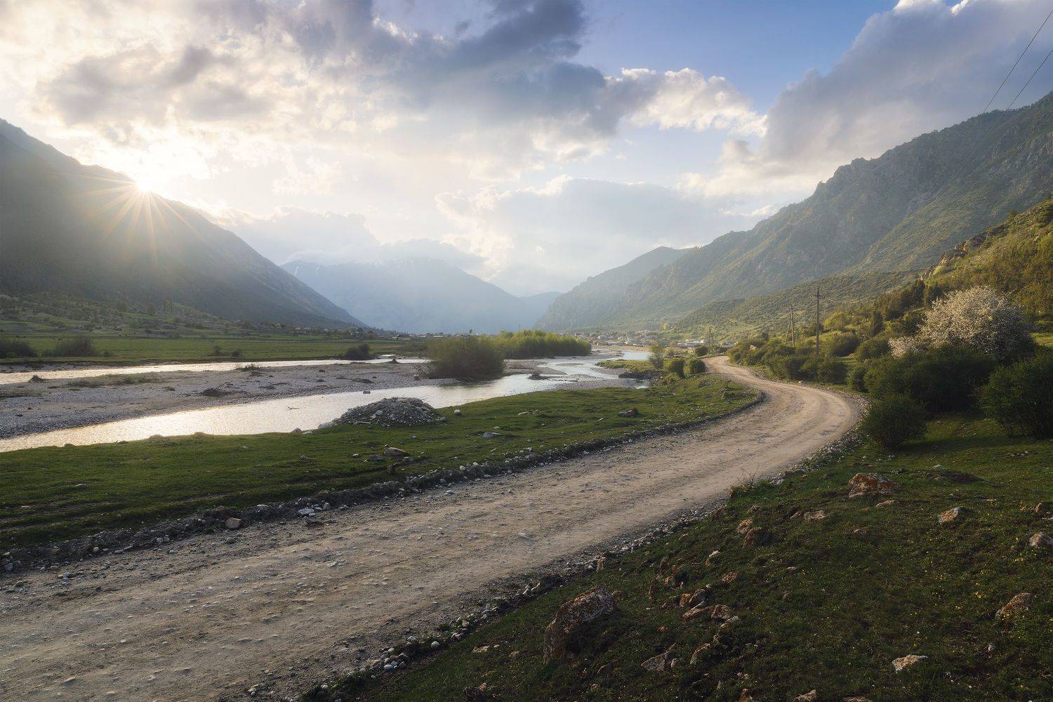 горы, река, горная река, пейзаж, кавказ, кчр, весна, mountains, hiking, landscape, river, sunset, закат, аул, Чаланов Иван
