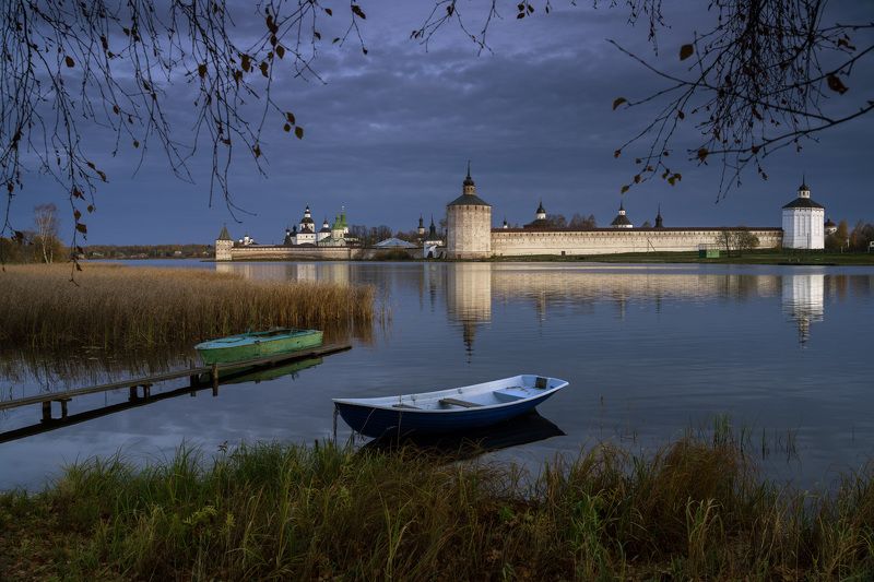 кирилло-белозерский монастырь, кириллов, утро, осень Серебряное утро фото превью